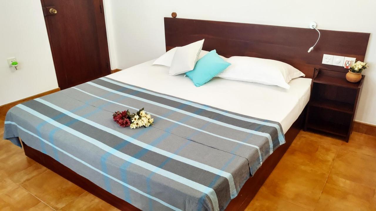 Mina Villa Hikkaduwa Kültér fotó